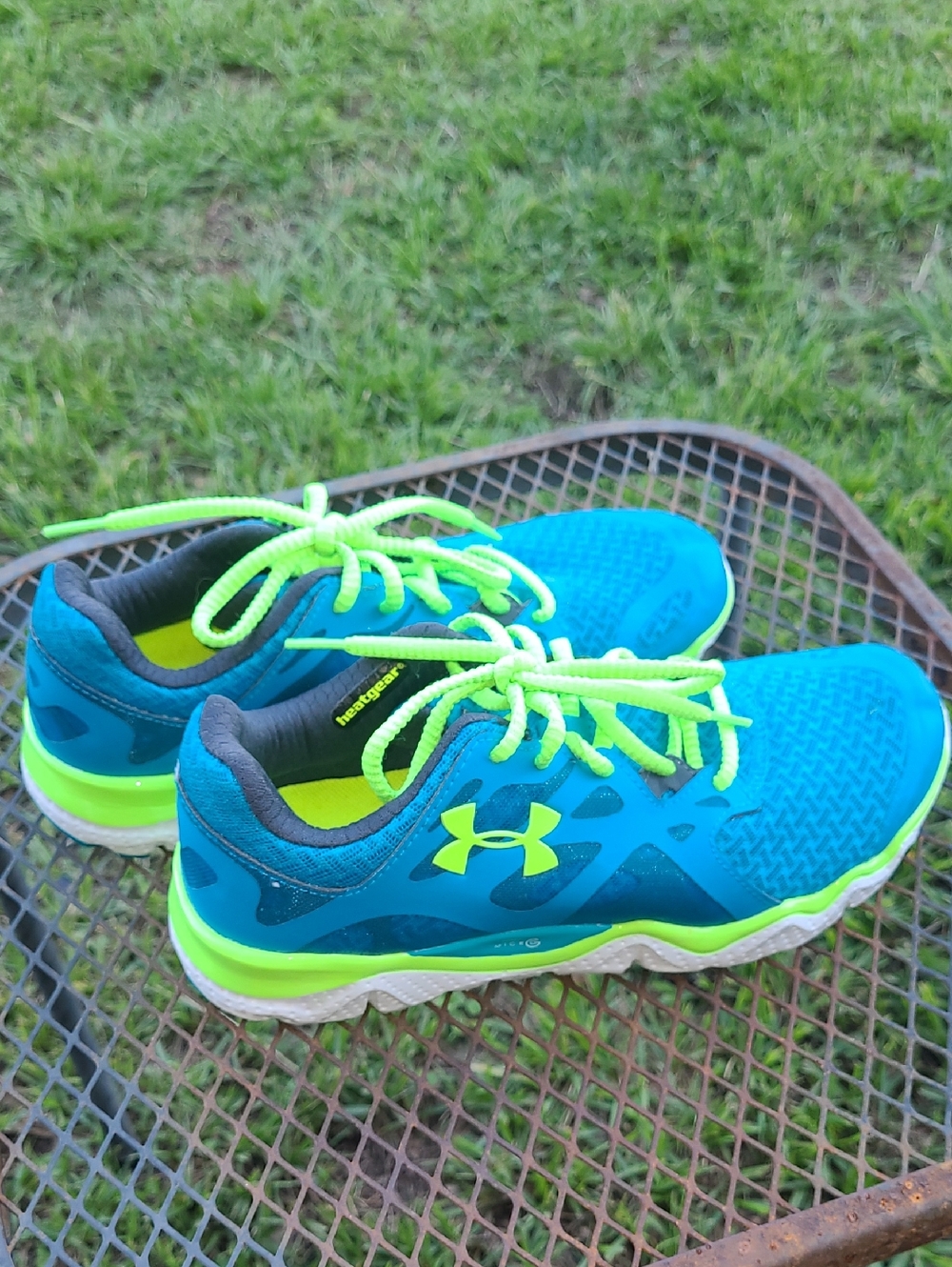 Under Armour Womens Teal & Neon Yellow Lace-Up Sneakers